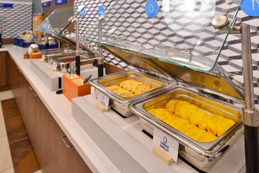 Holiday Inn Express Toronto East - Scarborough By Ihg Ngoại thất bức ảnh