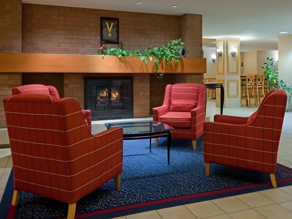 Holiday Inn Express Toronto East - Scarborough By Ihg Ngoại thất bức ảnh