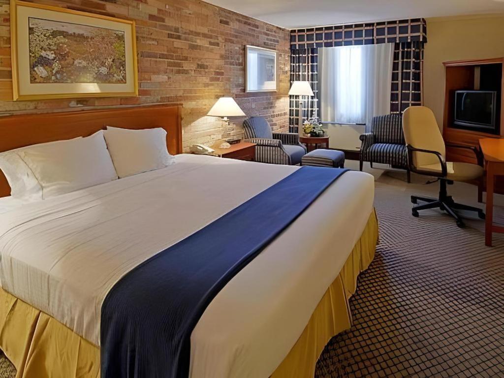 Holiday Inn Express Toronto East - Scarborough By Ihg Ngoại thất bức ảnh
