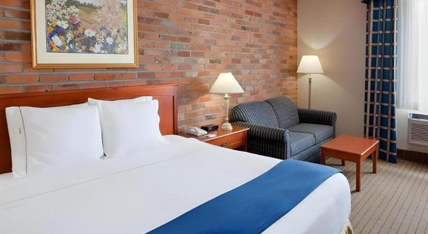 Holiday Inn Express Toronto East - Scarborough By Ihg Ngoại thất bức ảnh