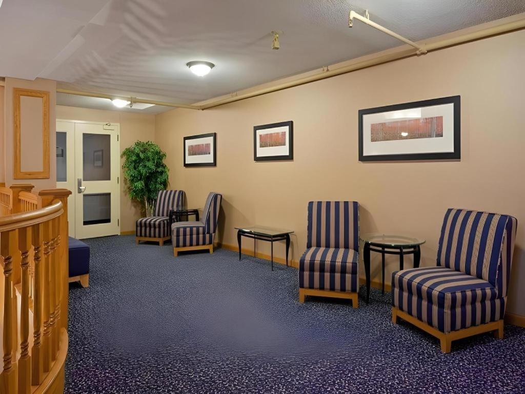 Holiday Inn Express Toronto East - Scarborough By Ihg Ngoại thất bức ảnh